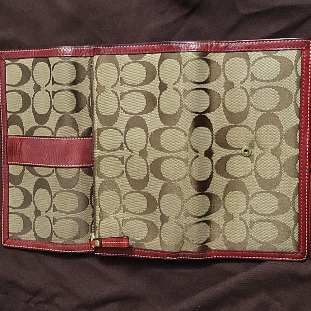 Coach Signature Gallery Tote with Matching Wallet - Picture 10 of 14